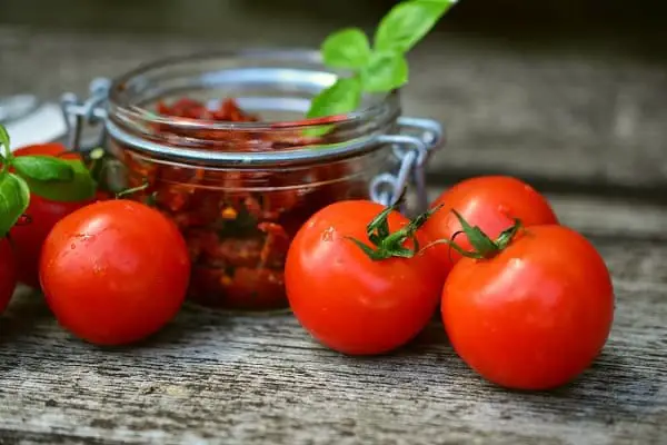 Keto tomatoes