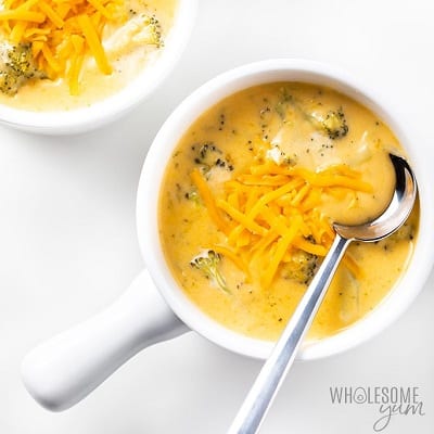 Keto broccoli cheese soup