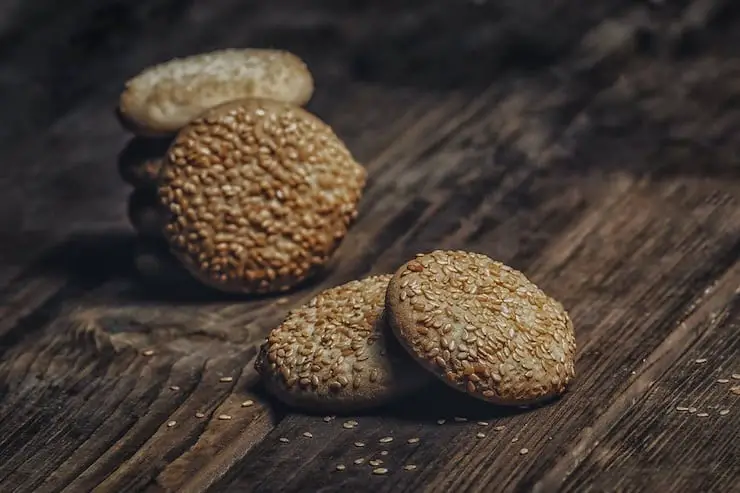 Keto biscuits with sesame seeds