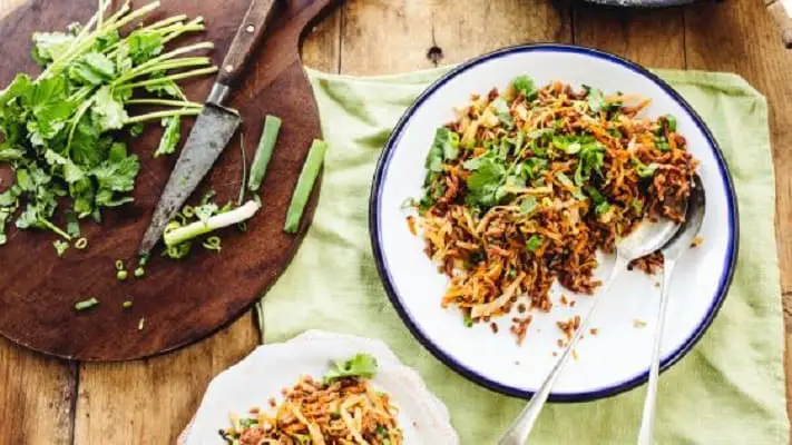 Low-carb ground beef slaw