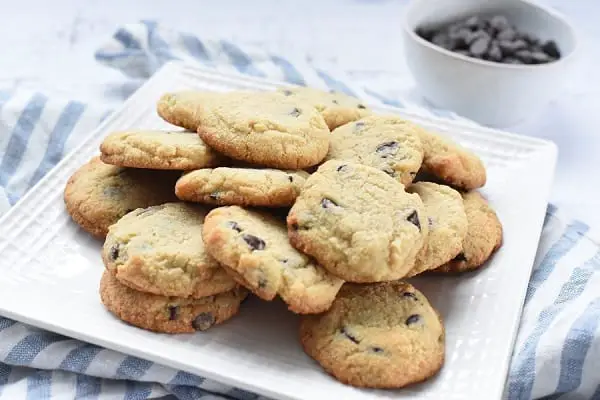 Keto chocolate chip cookies on a serving plate