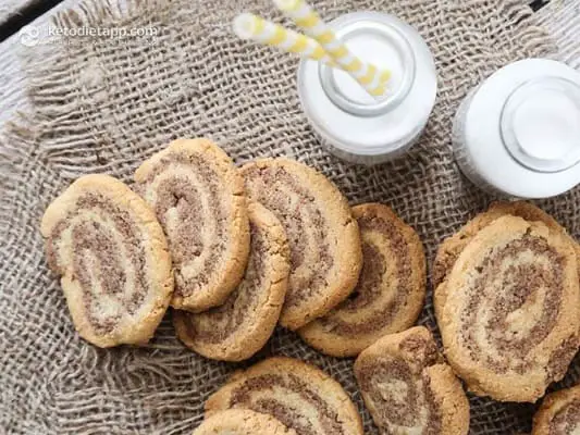 Keto cinnamon swirl cookies