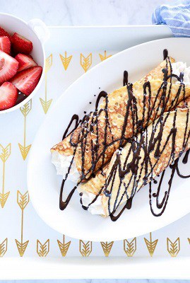 Keto valentines cannelloni stuffed crepes with choc sauce