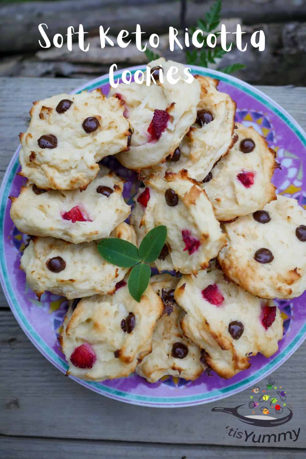 soft keto ricotta cookies in a circle on a plate